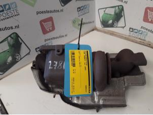 Gebruikte Uitlaatspruitstuk Ford Transit 2.0 TDdi 16V Prijs € 90,00 Margeregeling aangeboden door Autodemontagebedrijf R. Poeste B.V.