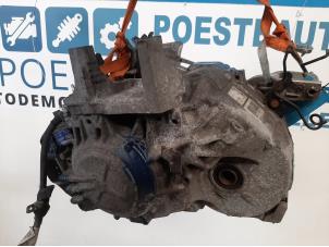 Gebruikte Automaatbak Citroen C5 III Tourer (RW) 3.0 HDiF V6 24V Prijs € 750,00 Margeregeling aangeboden door Autodemontagebedrijf R. Poeste B.V.