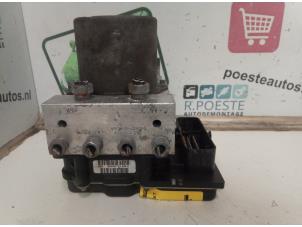 Gebruikte ABS Pomp Citroen C5 III Tourer (RW) 3.0 HDiF V6 24V Prijs € 75,00 Margeregeling aangeboden door Autodemontagebedrijf R. Poeste B.V.