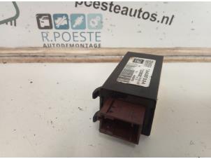 Gebruikte AAC Unit Computerkachel Opel Corsa D 1.4 16V Twinport Prijs € 24,00 Margeregeling aangeboden door Autodemontagebedrijf R. Poeste B.V.