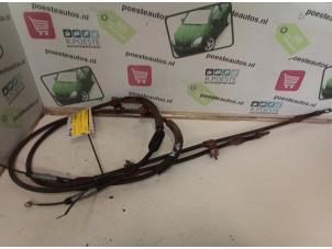 Gebruikte Handrem Kabel Honda Accord (CG/CH/CL) 1.8i 16V Prijs € 20,00 Margeregeling aangeboden door Autodemontagebedrijf R. Poeste B.V.