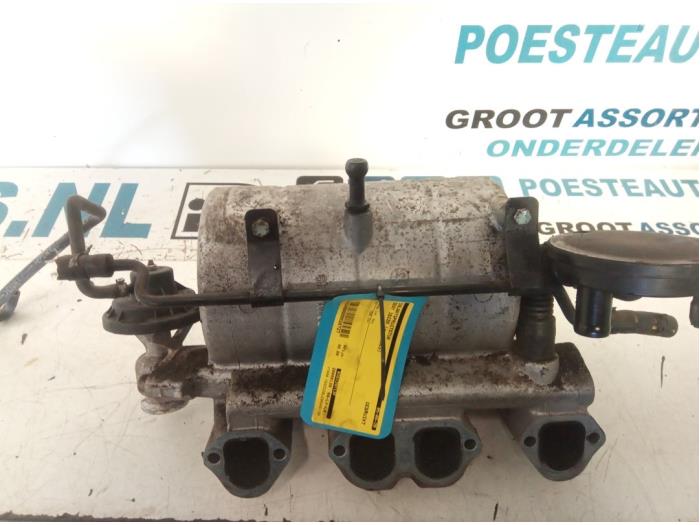 Gebruikte Spruitstuk Inlaat Seat Ibiza III (6L1) 1.9 SDI Prijs € 40,00 Margeregeling aangeboden door Autodemontagebedrijf R. Poeste B.V.