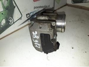 Gebruikte Gasklephuis Kia Cee'd Sporty Wagon (EDF) 1.6 CRDi 115 16V Prijs € 70,00 Margeregeling aangeboden door Autodemontagebedrijf R. Poeste B.V.