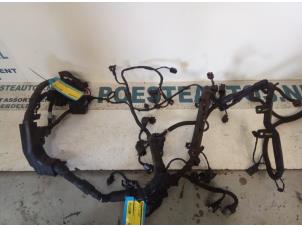 Gebruikte Kabelboom motorruimte Kia Cee'd Sporty Wagon (EDF) 1.6 CRDi 115 16V Prijs € 135,00 Margeregeling aangeboden door Autodemontagebedrijf R. Poeste B.V.