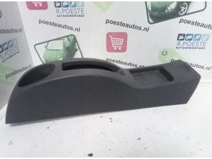 Gebruikte Middenconsoles Dacia Logan MCV (KS) 1.5 dCi Prijs € 25,00 Margeregeling aangeboden door Autodemontagebedrijf R. Poeste B.V.