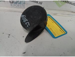 Gebruikte Claxon Dacia Logan MCV (KS) 1.5 dCi Prijs € 10,00 Margeregeling aangeboden door Autodemontagebedrijf R. Poeste B.V.