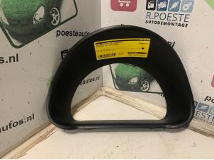 Gebruikte Kilometerteller sierlijst Citroen C3 Pluriel (HB) 1.6 16V Prijs € 20,00 Margeregeling aangeboden door Autodemontagebedrijf R. Poeste B.V.