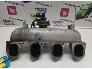 Gebruikte Inlaatspruitstuk Ford Transit Connect 1.8 Tddi Prijs € 30,00 Margeregeling aangeboden door Autodemontagebedrijf R. Poeste B.V.