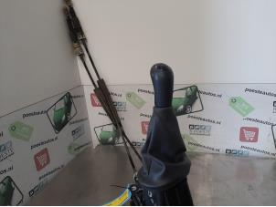 Gebruikte Versnellingspook Dacia Logan MCV (KS) 1.5 dCi Prijs € 50,00 Margeregeling aangeboden door Autodemontagebedrijf R. Poeste B.V.