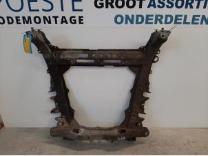 Gebruikte Subframe Renault Scénic I (JA) 2.0 16V RX4 Prijs € 85,00 Margeregeling aangeboden door Autodemontagebedrijf R. Poeste B.V.