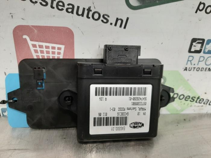 Brandstofpomp module van een Peugeot 307 SW (3H) 1.6 HDiF 110 16V 2006