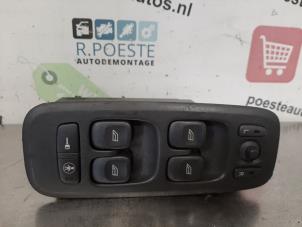 Gebruikte Ruit schakelaar elektrisch Volvo S60 I (RS/HV) 2.4 20V 140 Prijs € 20,00 Margeregeling aangeboden door Autodemontagebedrijf R. Poeste B.V.