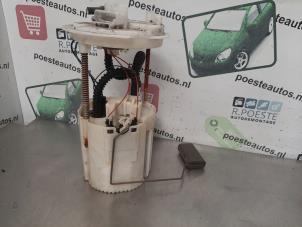 Gebruikte Benzinepomp Fiat Stilo (192A/B) 1.6 16V Prijs € 20,00 Margeregeling aangeboden door Autodemontagebedrijf R. Poeste B.V.