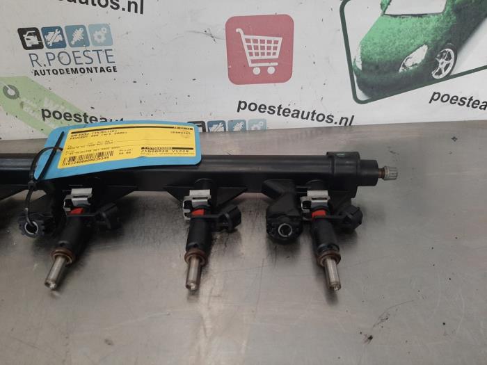 Verstuiver brug van een Peugeot 308 SW (4E/H) 1.6 VTI 16V 2009