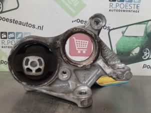 Gebruikte Motorrubber Peugeot 308 SW (4E/H) 1.6 VTI 16V Prijs € 50,00 Margeregeling aangeboden door Autodemontagebedrijf R. Poeste B.V.