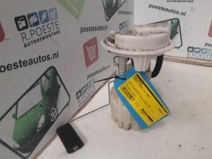 Gebruikte Benzinepomp Renault Twingo (C06) 1.2 Prijs € 20,00 Margeregeling aangeboden door Autodemontagebedrijf R. Poeste B.V.