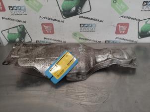 Gebruikte Hitteschild uitlaat Fiat Punto Prijs € 20,00 Margeregeling aangeboden door Autodemontagebedrijf R. Poeste B.V.