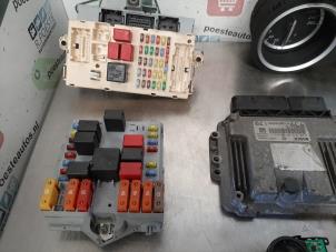 Gebruikte Computer Motormanagement Alfa Romeo 159 Sportwagon (939BX) 1.9 JTDm Prijs € 245,00 Margeregeling aangeboden door Autodemontagebedrijf R. Poeste B.V.