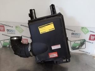 Gebruikte Luchtfilterhuis Opel Movano (4A1; 4A2; 4B2; 4B3; 4C2; 4C3) 1.9 DTI Prijs € 40,00 Margeregeling aangeboden door Autodemontagebedrijf R. Poeste B.V.