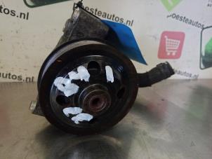 Gebruikte Servopomp Jaguar XF (CC9) 2.7 D V6 24V Prijs € 50,00 Margeregeling aangeboden door Autodemontagebedrijf R. Poeste B.V.