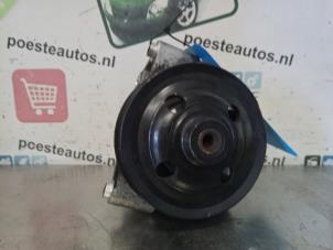 Gebruikte Servopomp Jaguar XF (CC9) 2.7 D V6 24V Prijs € 50,00 Margeregeling aangeboden door Autodemontagebedrijf R. Poeste B.V.