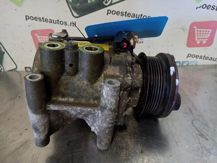Gebruikte Pomp Airco Jaguar XF (CC9) 2.7 D V6 24V Prijs € 75,00 Margeregeling aangeboden door Autodemontagebedrijf R. Poeste B.V.