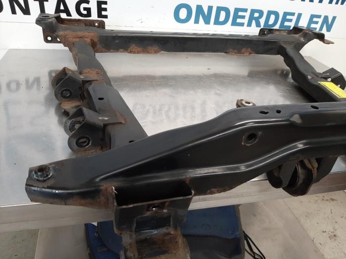 Subframe van een Renault Twingo II (CN) 1.2 2008