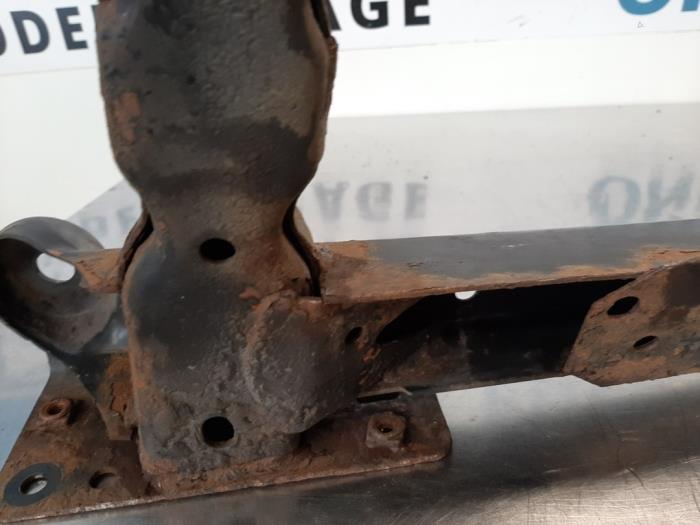 Subframe van een Renault Twingo II (CN) 1.2 2008