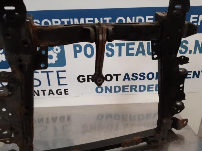 Subframe van een Renault Twingo II (CN) 1.2 2008