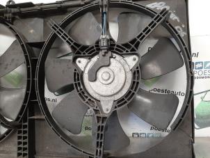 Gebruikte Fan Radiateur Mitsubishi Lancer Wagon (CS/CT) 1.6 16V Prijs € 40,00 Margeregeling aangeboden door Autodemontagebedrijf R. Poeste B.V.