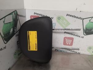 Gebruikte Hoofdsteun BMW Mini One/Cooper (R50) 1.6 16V Cooper Prijs € 20,00 Margeregeling aangeboden door Autodemontagebedrijf R. Poeste B.V.