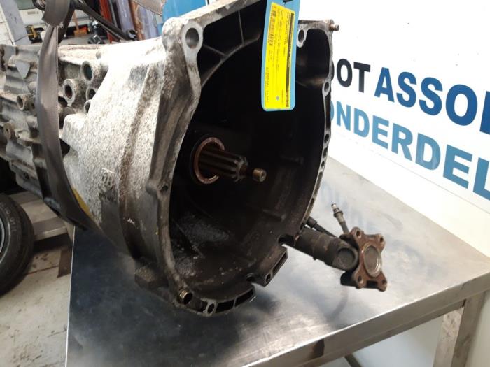 Gebruikte Versnellingsbak BMW 3 serie Touring (E46/3) 330Xd 24V Prijs € 350,00 Margeregeling aangeboden door Autodemontagebedrijf R. Poeste B.V.