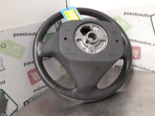 Gebruikte Stuurwiel Volvo S60 I (RS/HV) 2.4 D5 20V Prijs € 30,00 Margeregeling aangeboden door Autodemontagebedrijf R. Poeste B.V.