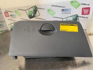 Gebruikte Dashboardkastje Chevrolet Kalos (SF48) 1.4 Prijs € 25,00 Margeregeling aangeboden door Autodemontagebedrijf R. Poeste B.V.