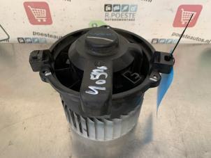 Gebruikte Kachel Ventilatiemotor Smart Forfour (454) 1.3 16V Prijs € 20,00 Margeregeling aangeboden door Autodemontagebedrijf R. Poeste B.V.