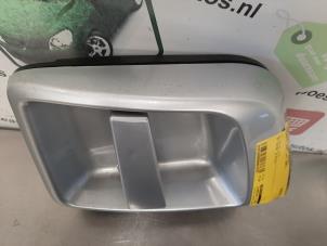 Gebruikte Schuifdeurgreep rechts Peugeot 1007 (KM) 1.6 GTI,Gentry 16V Prijs € 75,00 Margeregeling aangeboden door Autodemontagebedrijf R. Poeste B.V.