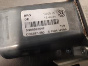 Gebruikte Motor electrisch raam Volkswagen Tiguan (5N1/2) 1.4 TSI 16V Prijs € 40,00 Margeregeling aangeboden door Autodemontagebedrijf R. Poeste B.V.