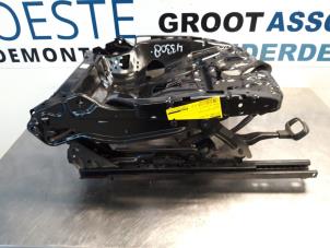 Gebruikte Stoelframe Volkswagen Tiguan (5N1/2) 1.4 TSI 16V Prijs € 60,00 Margeregeling aangeboden door Autodemontagebedrijf R. Poeste B.V.