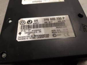 Gebruikte Multi Media Regelunit Volkswagen Tiguan (5N1/2) 1.4 TSI 16V Prijs € 192,00 Margeregeling aangeboden door Autodemontagebedrijf R. Poeste B.V.