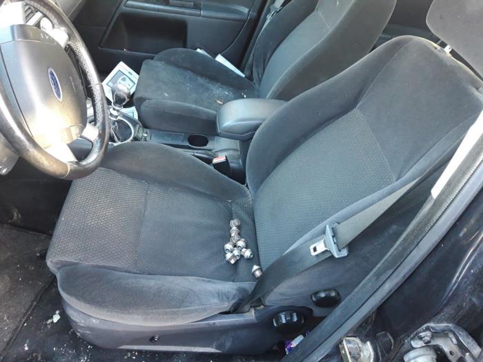 Ford Mondeo Stoelen links voorraad | Onderdelenlijn.nl