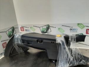 Gebruikte Steun Hoedenplank Seat Ibiza ST (6J8) 1.2 TDI Ecomotive Prijs € 35,00 Margeregeling aangeboden door Autodemontagebedrijf R. Poeste B.V.