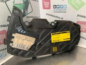 Gebruikte Distributiedeksel Fiat Croma (194) 1.9 D Multijet Prijs € 20,00 Margeregeling aangeboden door Autodemontagebedrijf R. Poeste B.V.