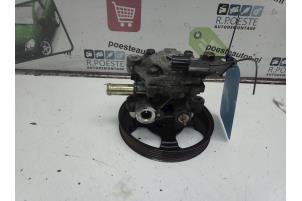 Gebruikte Servopomp Mitsubishi Lancer Wagon (CS/CT) 1.6 16V Prijs € 30,00 Margeregeling aangeboden door Autodemontagebedrijf R. Poeste B.V.