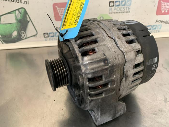Gebruikte Dynamo Mercedes CLK (C208) 3.2 320 V6 18V Prijs € 30,00 Margeregeling aangeboden door Autodemontagebedrijf R. Poeste B.V.