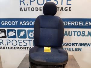 Gebruikte Voorstoel rechts Peugeot Partner 1.9D Prijs € 60,00 Margeregeling aangeboden door Autodemontagebedrijf R. Poeste B.V.