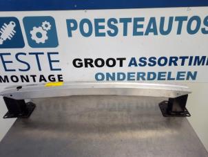 Gebruikte Bumperframe voor Peugeot 308 SW (4E/H) 1.6 VTI 16V Prijs € 30,00 Margeregeling aangeboden door Autodemontagebedrijf R. Poeste B.V.