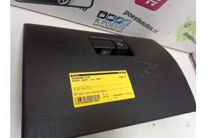 Gebruikte Dashboard klep Suzuki Swift (SF310/413) 1.0i Prijs € 12,00 Margeregeling aangeboden door Autodemontagebedrijf R. Poeste B.V.