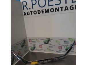 Gebruikte Spoiler dak Citroen C3 (SC) 1.6 HDi 92 Prijs € 55,00 Margeregeling aangeboden door Autodemontagebedrijf R. Poeste