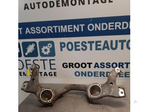 Gebruikte Motorrubber Porsche Cayenne (9PA) 4.5 S V8 32V Prijs € 75,00 Margeregeling aangeboden door Autodemontagebedrijf R. Poeste B.V.