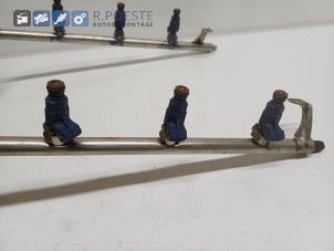 Gebruikte Injector brug Porsche Cayenne (9PA) 4.5 S V8 32V Prijs € 170,00 Margeregeling aangeboden door Autodemontagebedrijf R. Poeste B.V.